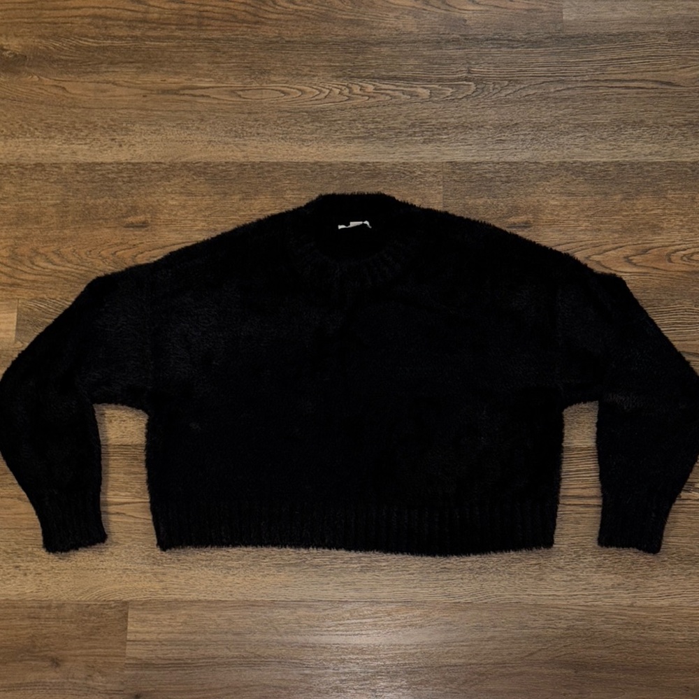 American Eagle Women's Black Sweater size M